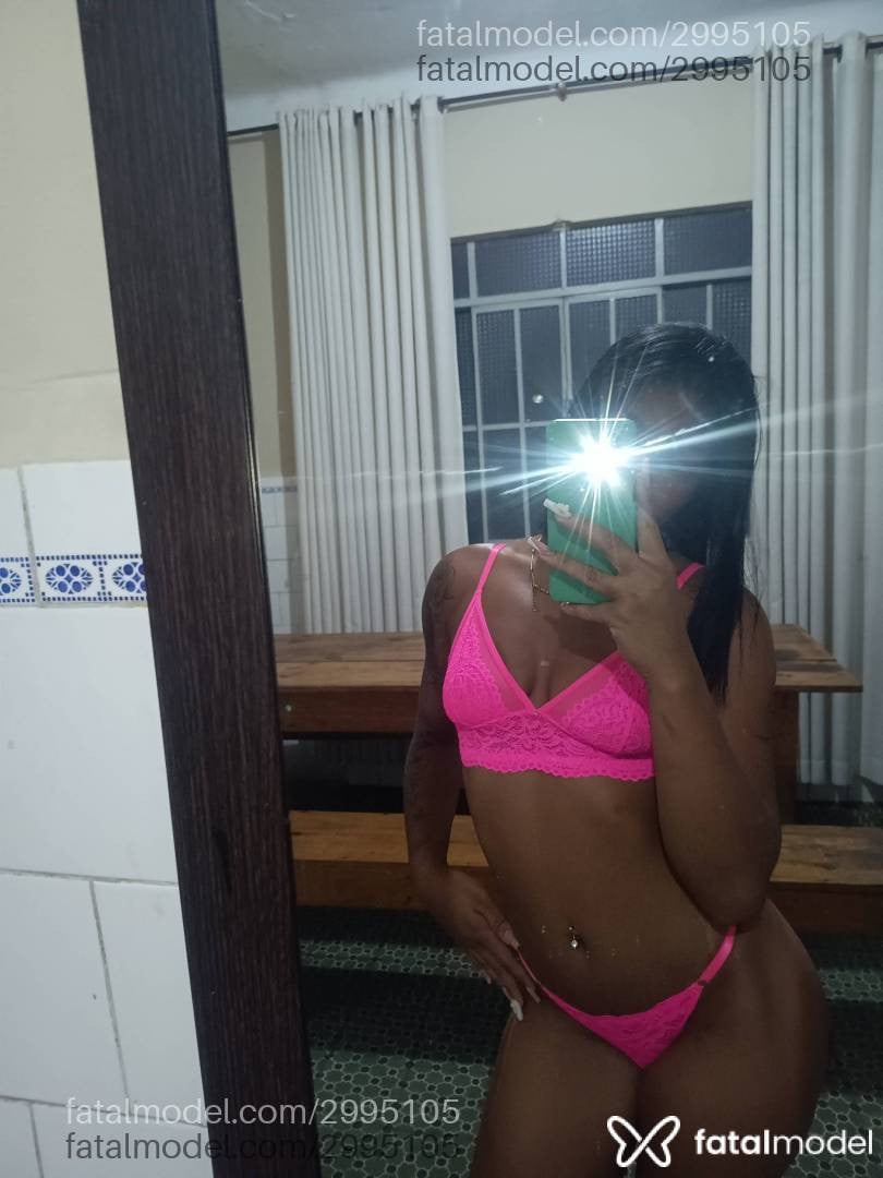 Acompanhante mulher morena (o) de olhos castanhos em Cariacica Acompanhante mulher morena (o) de olhos castanhos em Cariacica - Thays