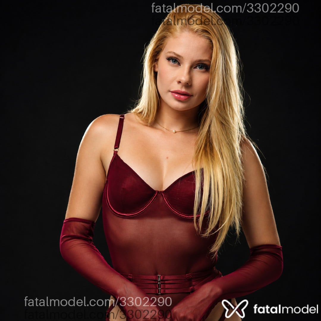 Acompanhante mulher loira (o) de olhos azuis em São Paulo - Massari