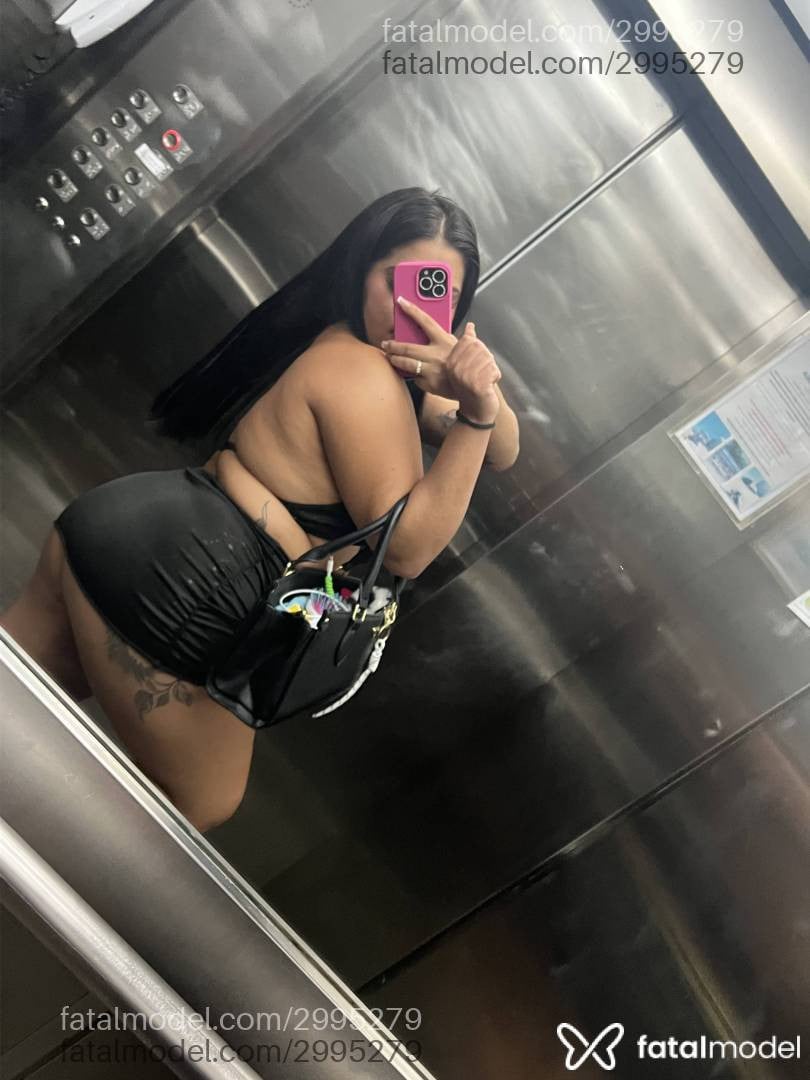 Acompanhante mulher morena (o) de olhos castanhos em Guarujá - Ana Paula Lopes