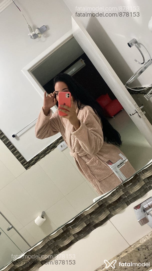 Acompanhante mulher trans morena (o) de olhos castanhos em Juara Acompanhante mulher trans morena (o) de olhos castanhos em Juara - Isa Santanna