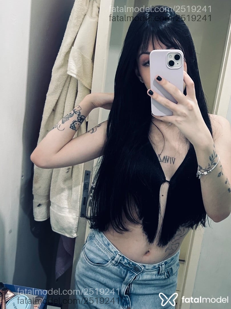 Acompanhante mulher trans morena (o) de olhos mel em Uberlândia - Julia