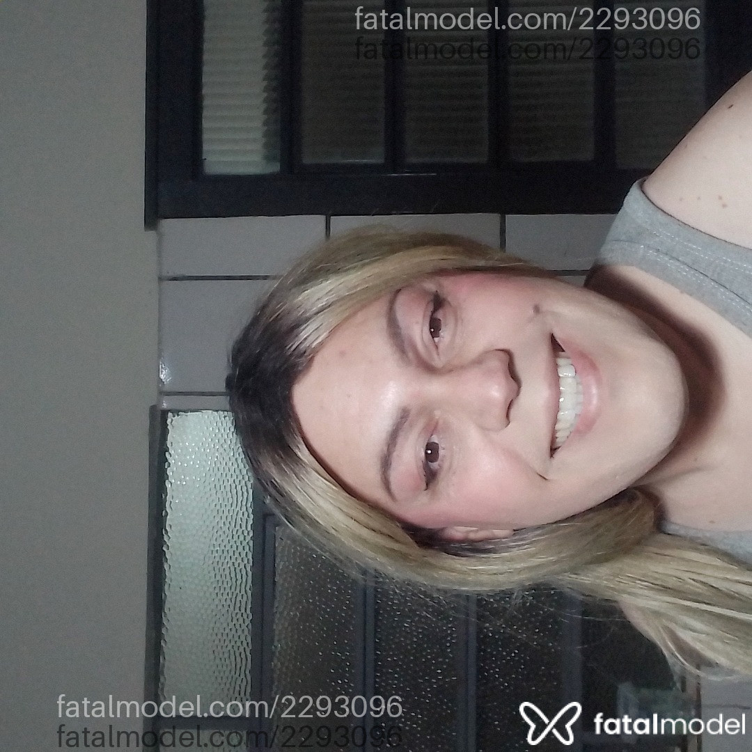 Acompanhante mulher trans loira (o) de olhos castanhos em Maringá Acompanhante mulher trans loira (o) de olhos castanhos em Maringá - Luana