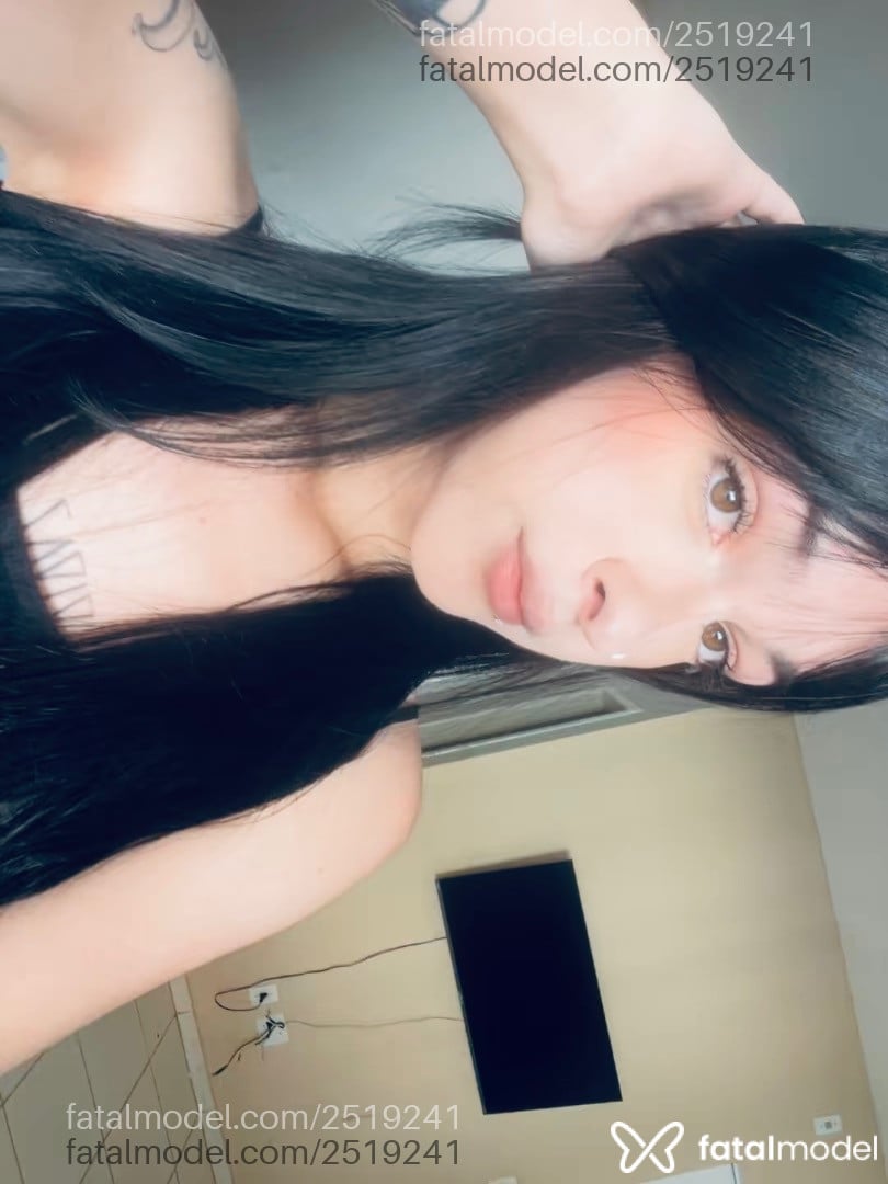 Acompanhante mulher trans morena (o) de olhos mel em Uberlândia - Julia