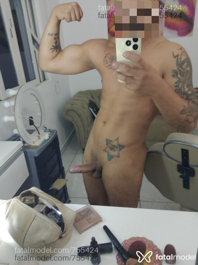 Acompanhante homem sem cabelo de olhos castanhos em Ipatinga Acompanhante homem sem cabelo de olhos castanhos em Ipatinga - Ricardo felps