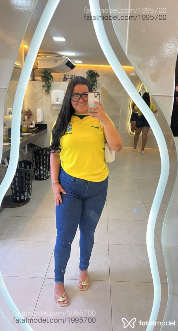Acompanhante mulher morena (o) de olhos castanhos - Jessica Ferraz