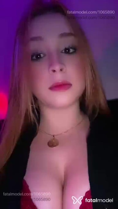 Acompanhante mulher ruiva (o) de olhos castanhos em Mogi das Cruzes Acompanhante mulher ruiva (o) de olhos castanhos em Mogi das Cruzes - Rebeca