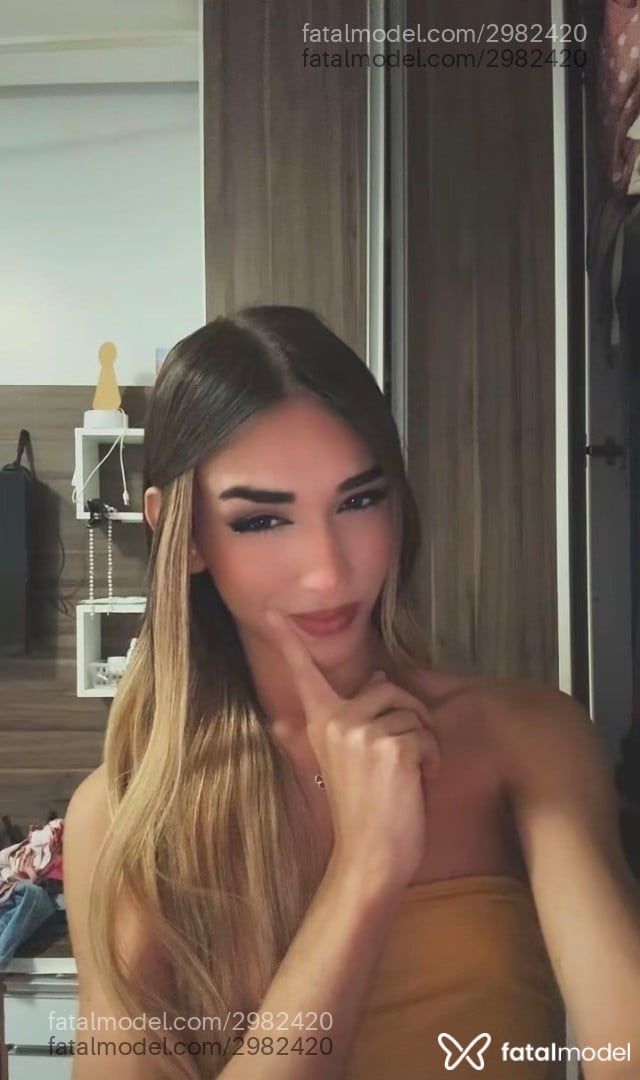 Acompanhante mulher trans morena (o) de olhos castanhos em Imperatriz Acompanhante mulher trans morena (o) de olhos castanhos em Imperatriz - Lara
