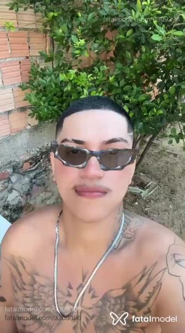 Acompanhante homem morena (o) de olhos pretos - Luiz Miguel Acompanhante homem morena (o) de olhos pretos - Luiz Miguel