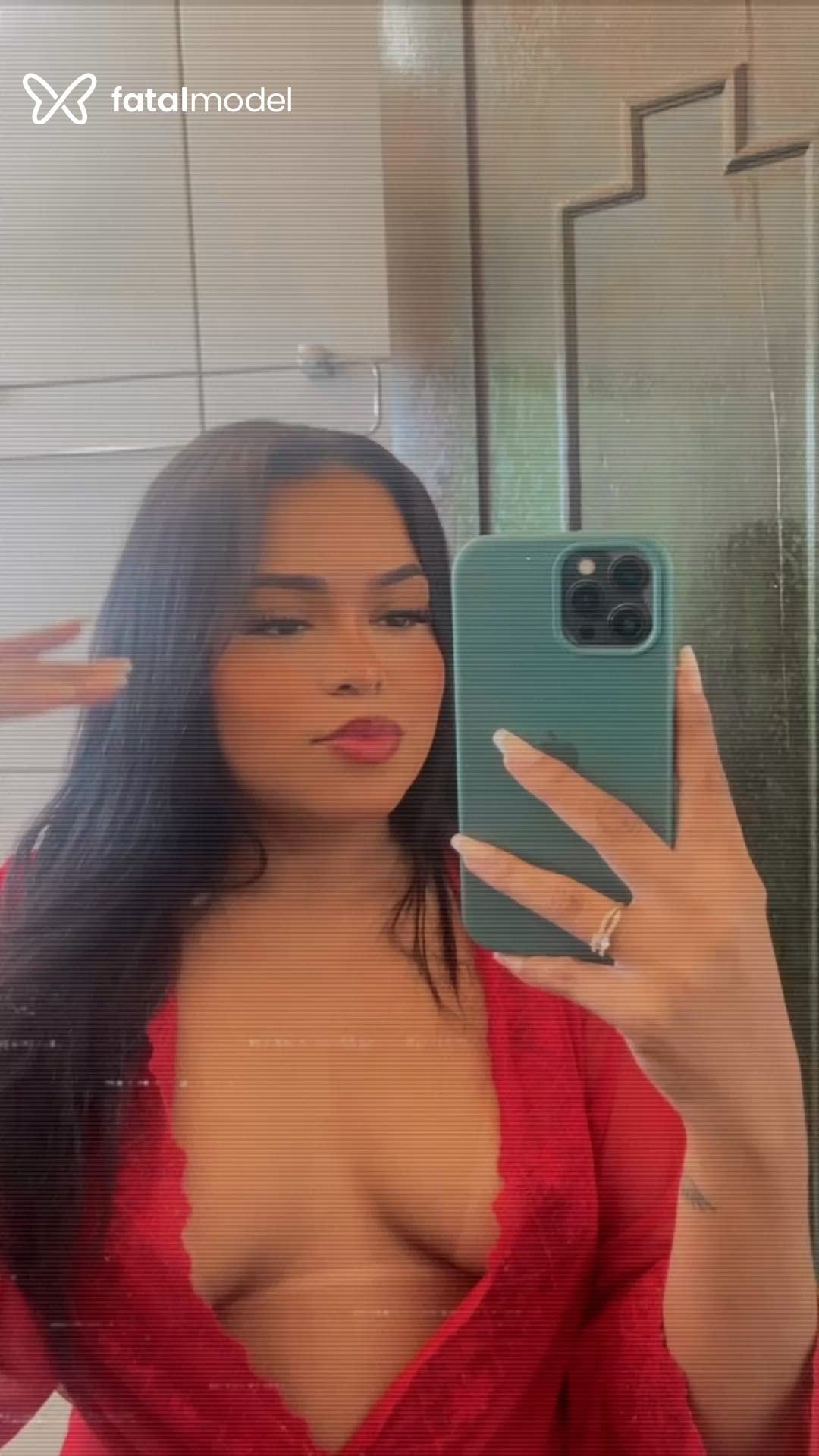 Acompanhante mulher morena (o) de olhos castanhos - Juliana