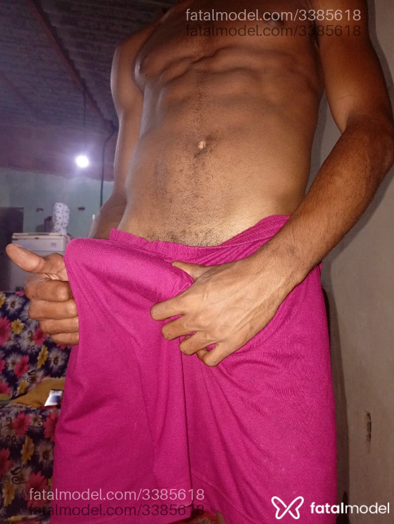 Acompanhante homem morena (o) de olhos pretos - João Acompanhante homem morena (o) de olhos pretos - João