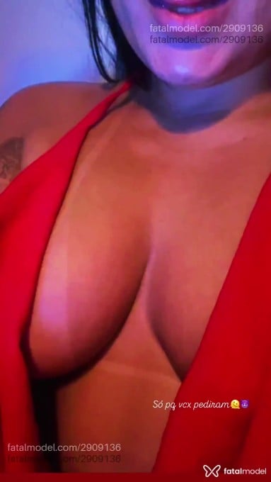 Acompanhante mulher morena (o) de olhos castanhos - Camila Acompanhante mulher morena (o) de olhos castanhos - Camila