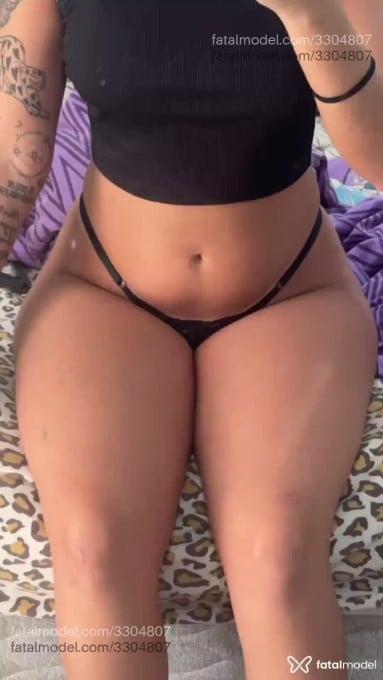 Acompanhante mulher morena (o) de olhos castanhos em Marília - Ana Luiza