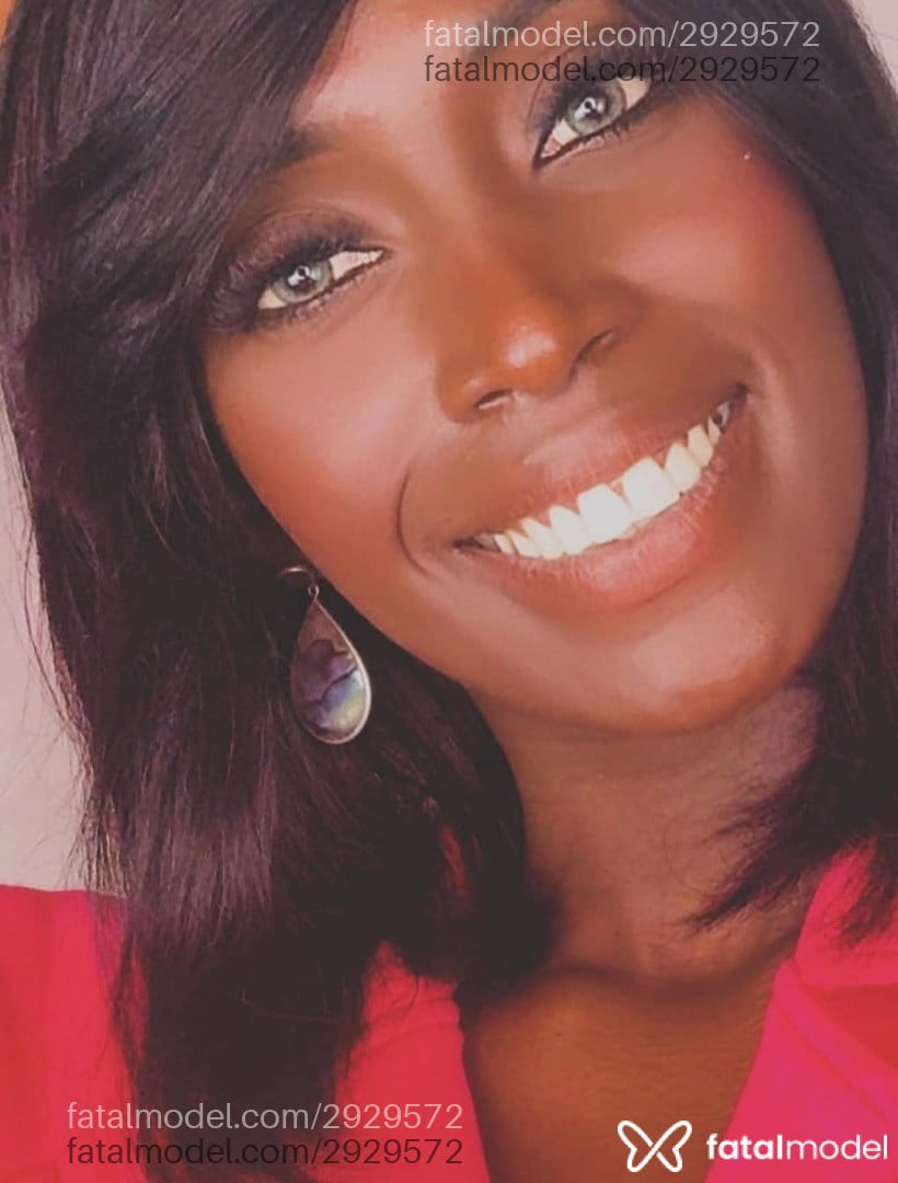 Acompanhante mulher com cabelo castanho de olhos mel em Araraquara - Panther Black