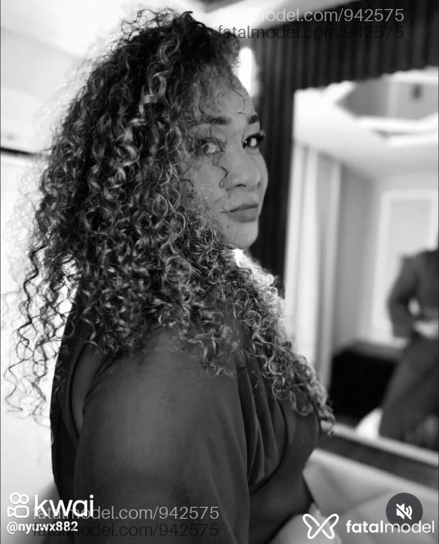Acompanhante mulher com cabelo castanho de olhos mel em Sete Lagoas - REBECKA Gomes