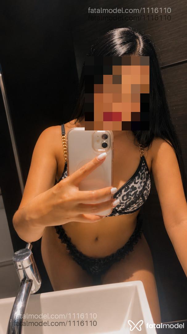 Acompanhante mulher com cabelo castanho de olhos castanhos em Caruaru Acompanhante mulher com cabelo castanho de olhos castanhos em Caruaru - Aline Brito
