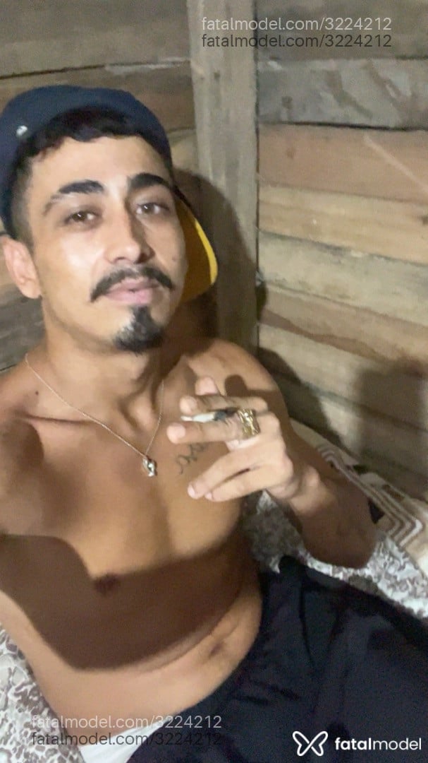 Acompanhante homem com cabelo castanho de olhos castanhos em Novo Hamburgo - Victor