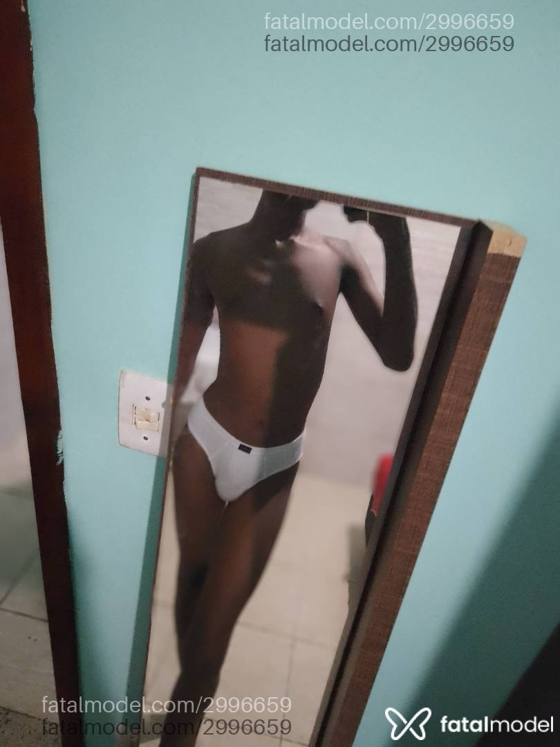 Acompanhante homem trans sem cabelo de olhos pretos - Gabryela Acompanhante homem trans sem cabelo de olhos pretos - Gabryela
