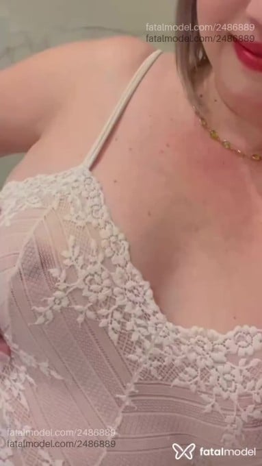 Acompanhante mulher loira (o) de olhos castanhos em Brasília Acompanhante mulher loira (o) de olhos castanhos em Brasília - Dani