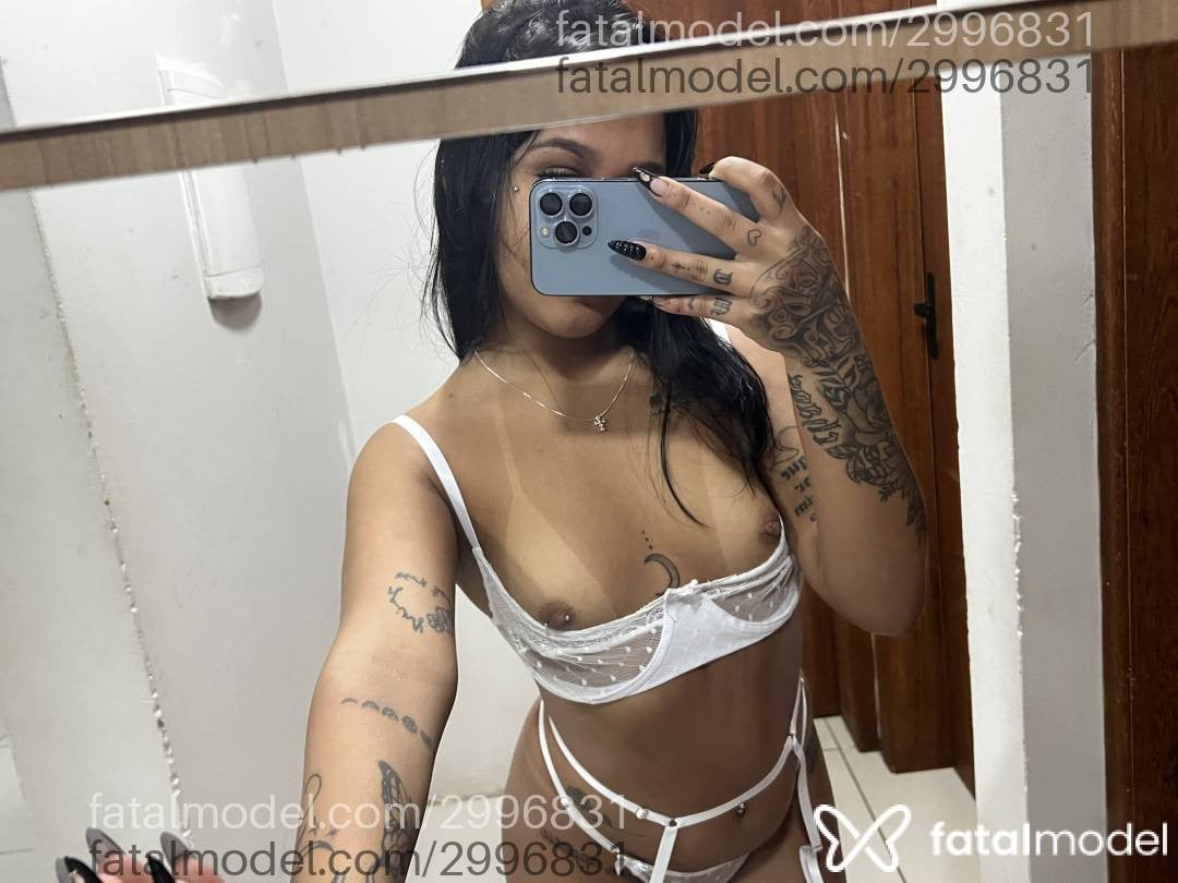 Acompanhante mulher morena (o) de olhos castanhos - Teixeira