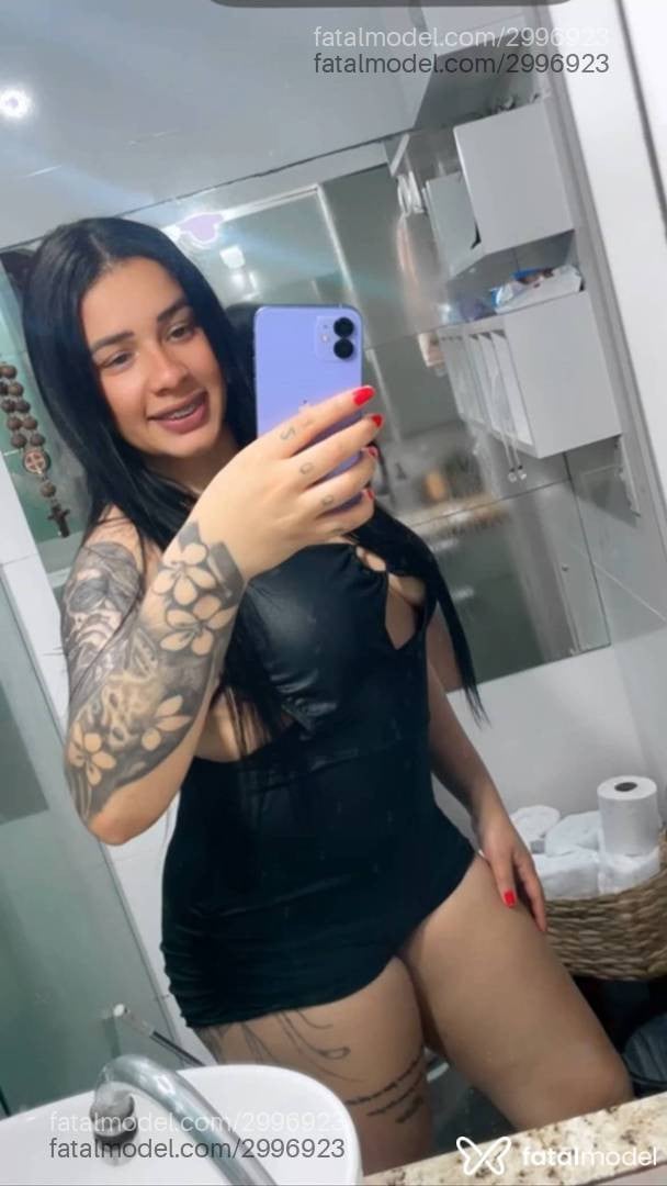 Acompanhante mulher morena (o) de olhos mel - Valeska