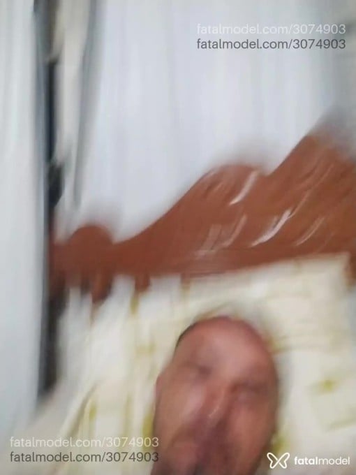 Acompanhante homem com cabelo castanho de olhos castanhos - Dgsilva
