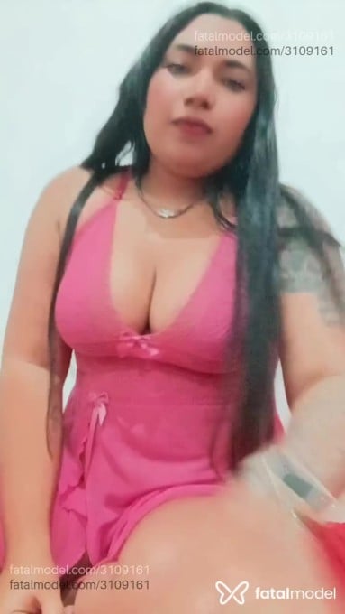 Acompanhante mulher morena (o) de olhos castanhos - Jana Acompanhante mulher morena (o) de olhos castanhos - Jana