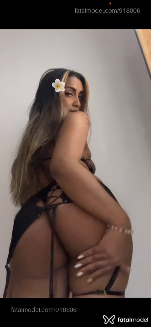 Acompanhante mulher morena (o) de olhos pretos em Macaé - Pipoquinha