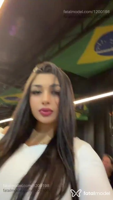 Acompanhante mulher com cabelo castanho de olhos castanhos em Extrema Acompanhante mulher com cabelo castanho de olhos castanhos em Extrema - Kamilla Prado