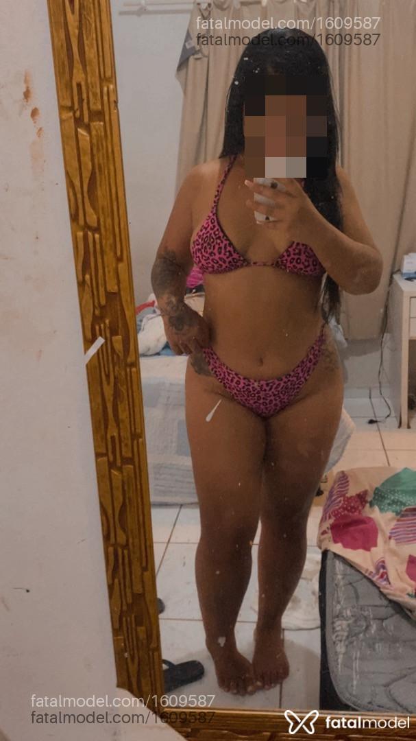 Acompanhante mulher morena (o) de olhos castanhos em Mambaí - Morgana