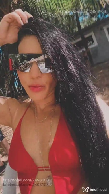 Acompanhante mulher com cabelo castanho de olhos mel em Olinda Acompanhante mulher com cabelo castanho de olhos mel em Olinda - Bruna Danttas