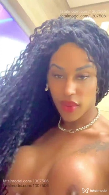Acompanhante mulher trans morena (o) de olhos castanhos em Rondonópolis Acompanhante mulher trans morena (o) de olhos castanhos em Rondonópolis - Lorrarah Ashley