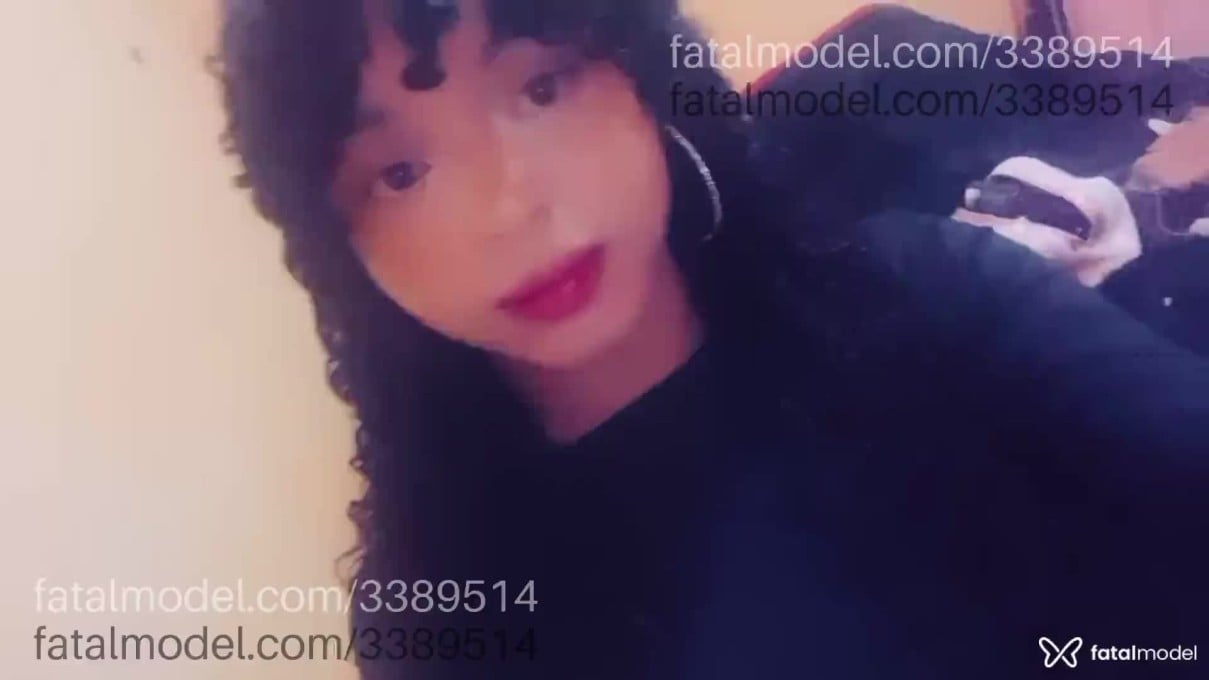 Acompanhante mulher trans morena (o) de olhos castanhos - Larissa Muniz