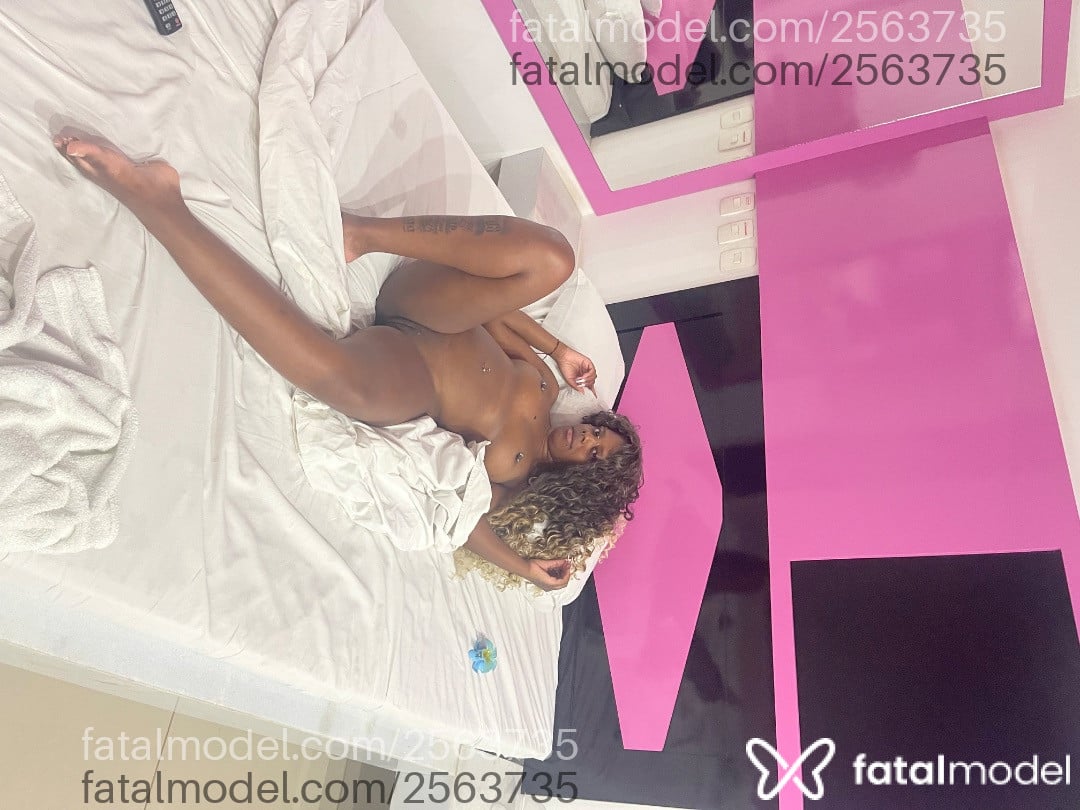Acompanhante mulher morena (o) de olhos castanhos em Itaúna Acompanhante mulher morena (o) de olhos castanhos em Itaúna - Dehoficial
