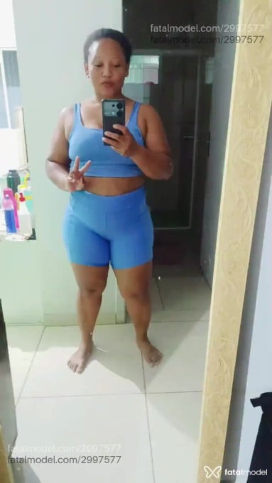 Acompanhante mulher morena (o) de olhos pretos em Navegantes - Janna