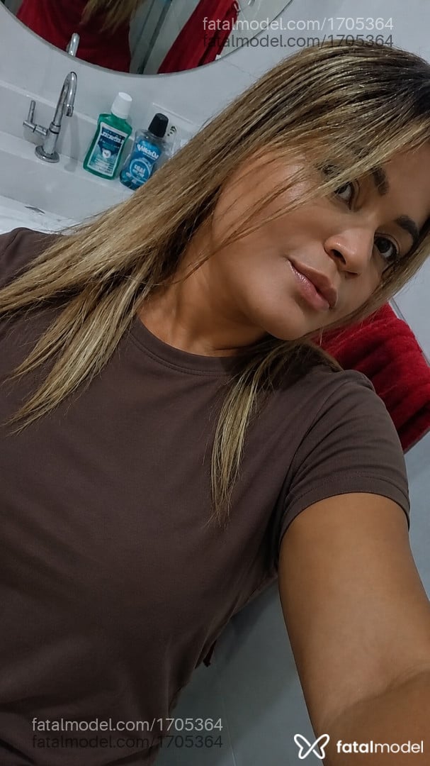 Acompanhante mulher loira (o) de olhos verdes em Limeira Acompanhante mulher loira (o) de olhos verdes em Limeira - Quezia Falcão