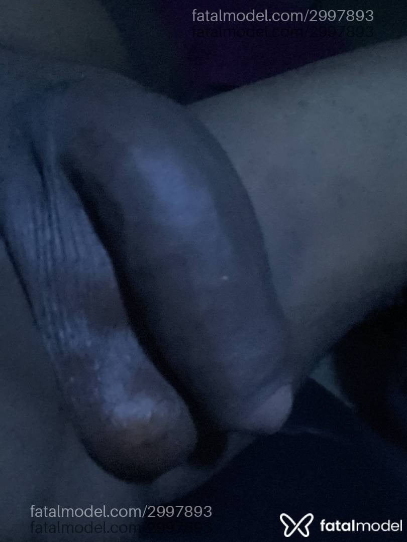 Acompanhante homem morena (o) de olhos pretos - Pretogg