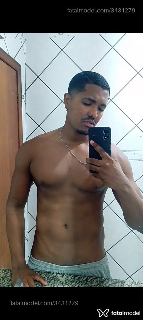 Acompanhante homem morena (o) de olhos pretos em Serra - Raffa San Carlos