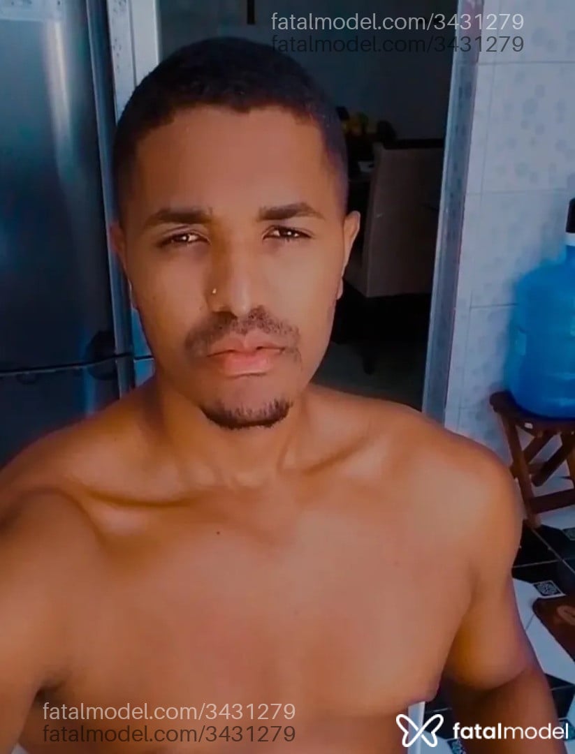 Acompanhante homem morena (o) de olhos pretos em Serra - Raffa San Carlos