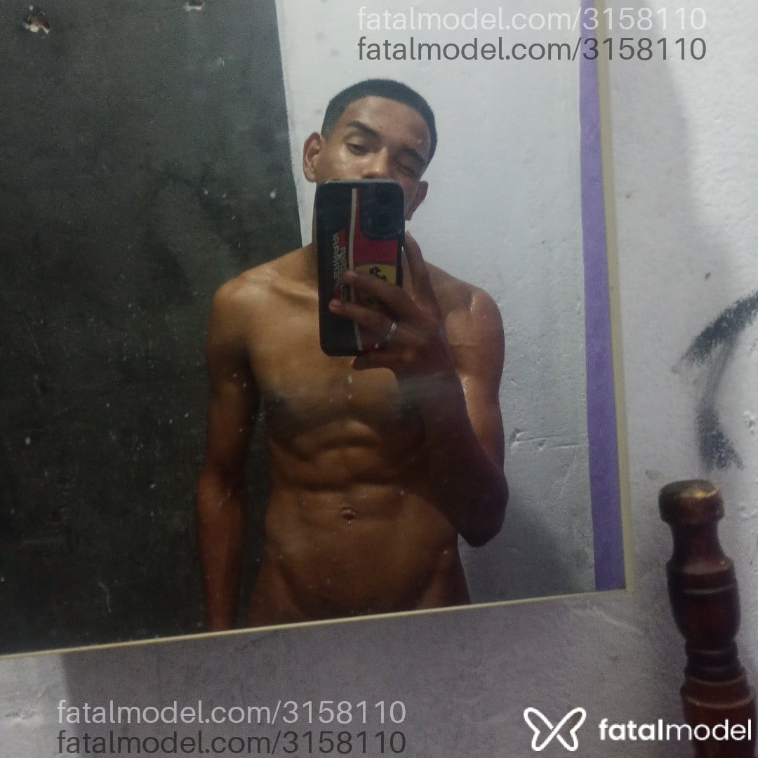 Acompanhante homem morena (o) de olhos castanhos - Daniel Acompanhante homem morena (o) de olhos castanhos - Daniel