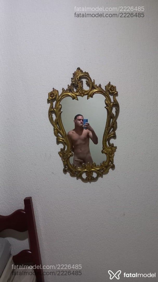 Acompanhante homem morena (o) de olhos castanhos em Niterói - Henry K