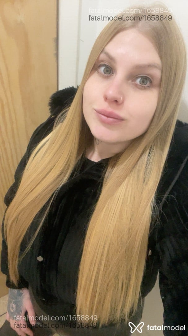 Acompanhante mulher loira (o) de olhos azuis em Caxias do Sul - Jenifer Schmidt