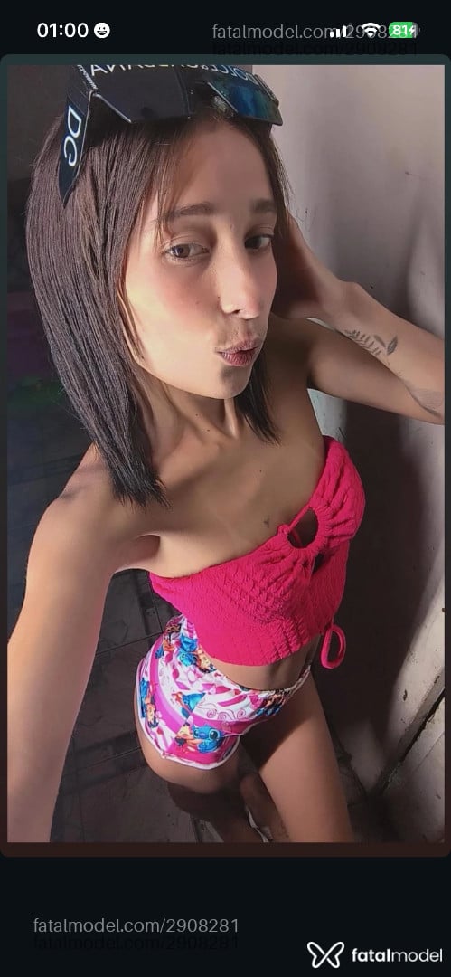 Acompanhante mulher morena (o) de olhos pretos - Kamilinha Acompanhante mulher morena (o) de olhos pretos - Kamilinha