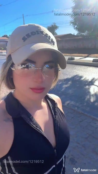 Acompanhante mulher loira (o) de olhos castanhos em Bom Jesus da Lapa Acompanhante mulher loira (o) de olhos castanhos em Bom Jesus da Lapa - Gabriela Leblanc