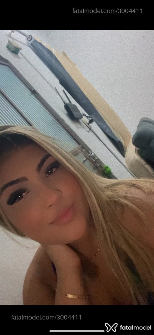 Acompanhante mulher loira (o) de olhos pretos em Sete Lagoas Acompanhante mulher loira (o) de olhos pretos em Sete Lagoas - Bela