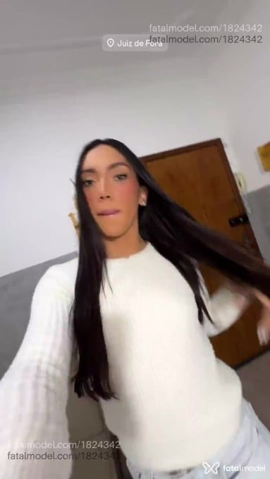 Acompanhante mulher trans morena (o) de olhos pretos em São José dos Campos Acompanhante mulher trans morena (o) de olhos pretos em São José dos Campos - Kauani