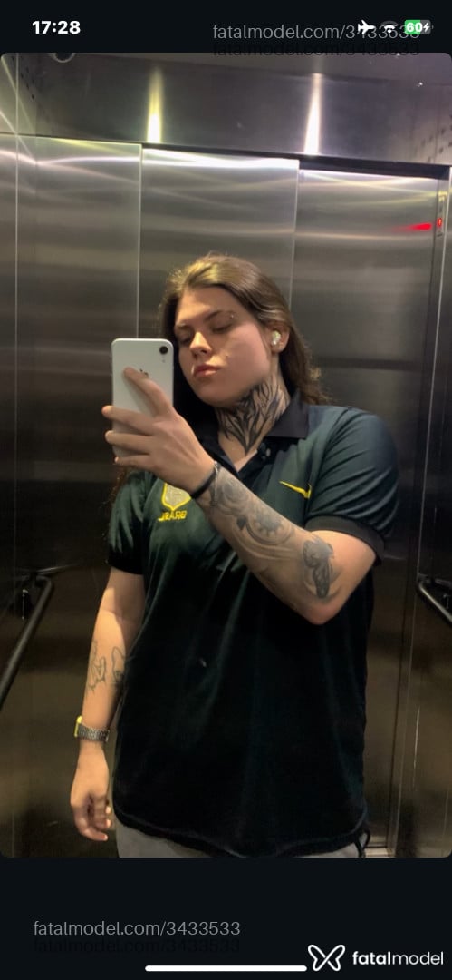 Acompanhante mulher loira (o) de olhos verdes em Maringá - Bruna