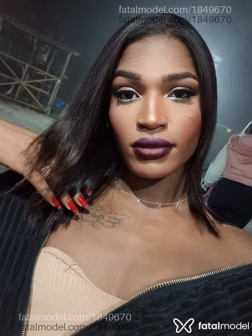 Acompanhante mulher trans morena (o) de olhos castanhos em Santo André - Pretinhadoabc