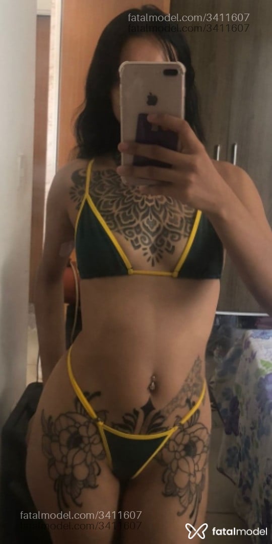 Acompanhante mulher morena (o) de olhos castanhos em Virtual Acompanhante mulher morena (o) de olhos castanhos em Virtual - Isabela Silva