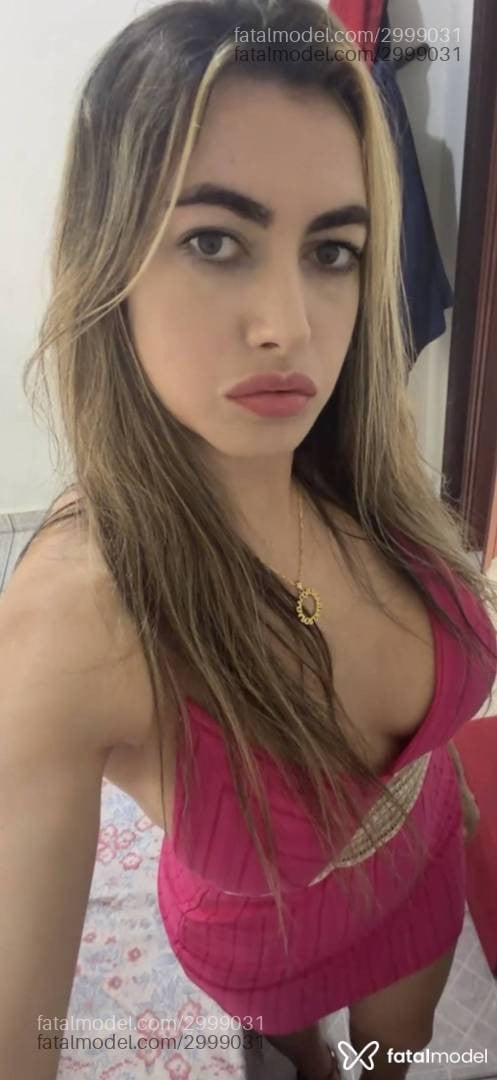 Acompanhante mulher loira (o) de olhos verdes - Lara Alcântara Acompanhante mulher loira (o) de olhos verdes - Lara Alcântara