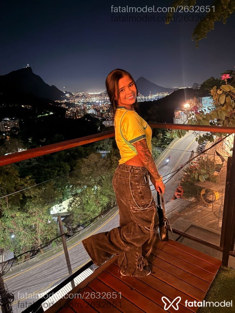 Acompanhante mulher morena (o) de olhos pretos em Paraty - Luíza Maya
